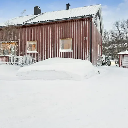 House In The Lights And Aurora Holiday home *