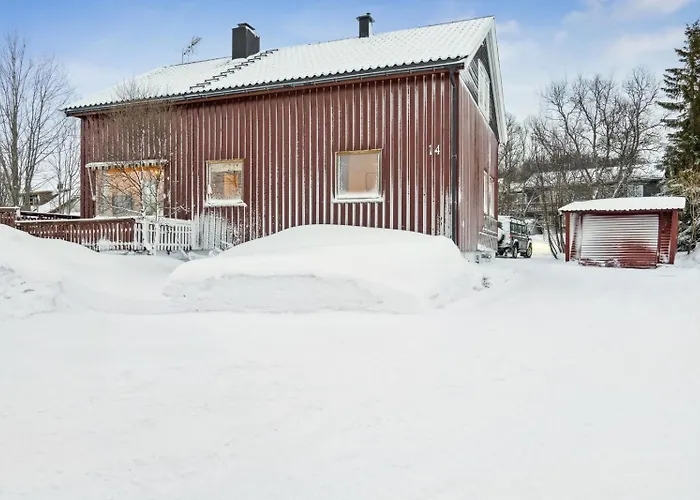 House In The Lights And Aurora בית נופש *